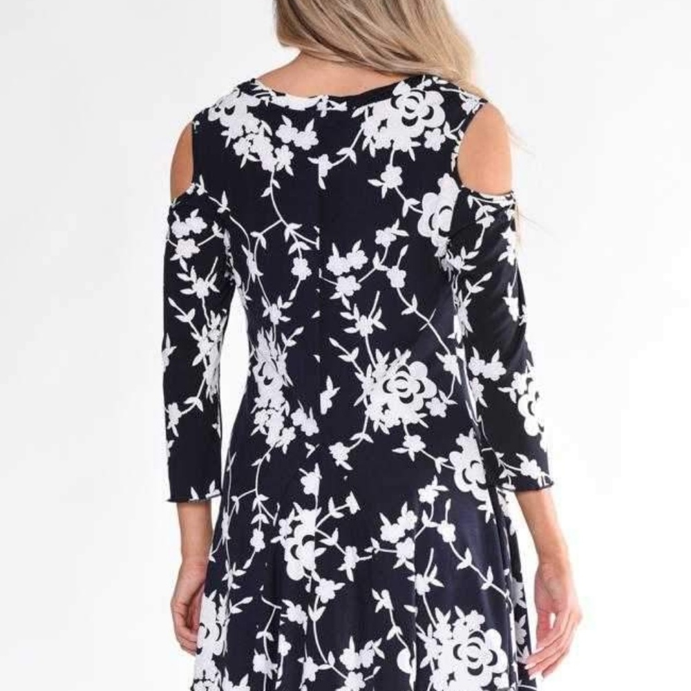Paris Cold Shoulder Top - Picture 2 of 2